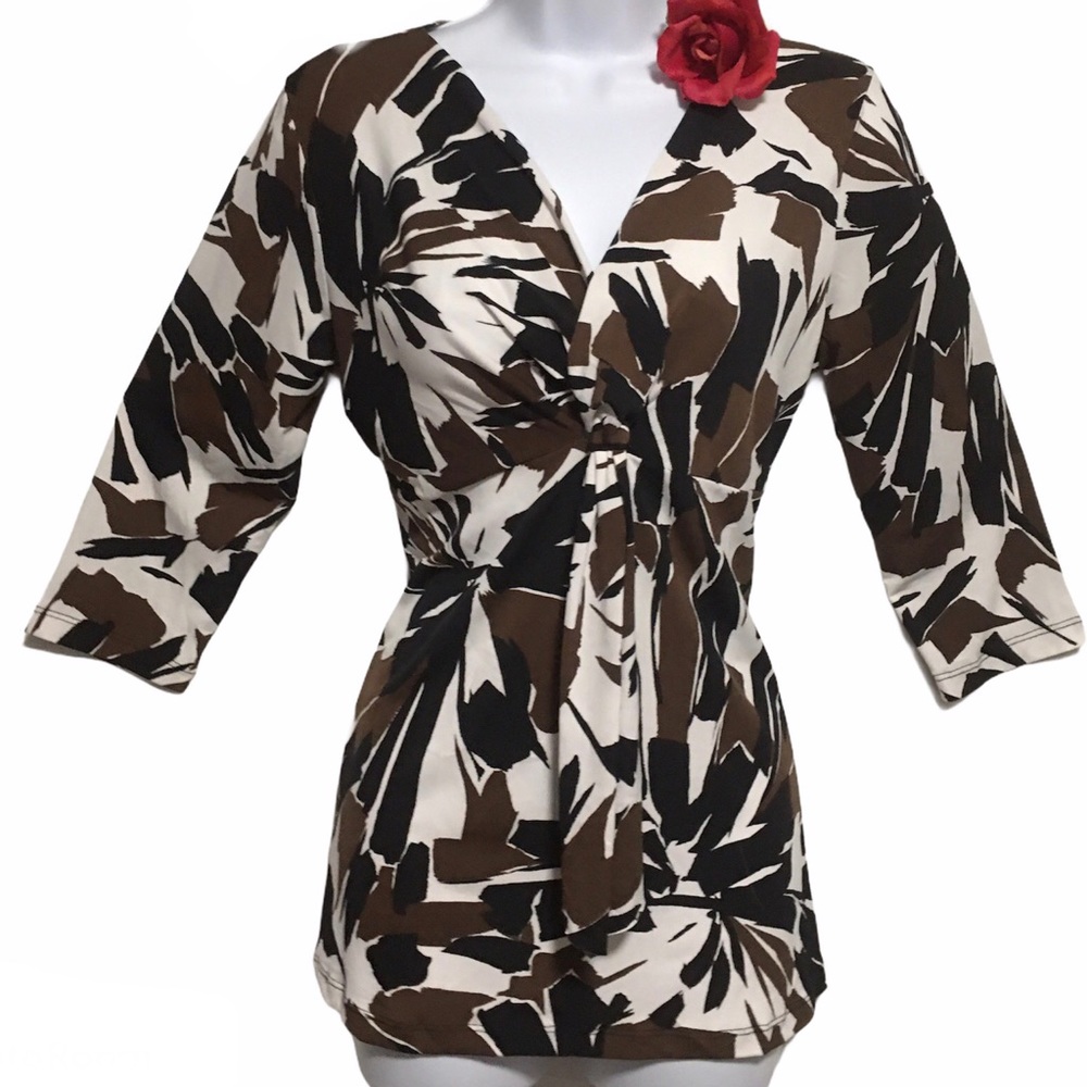 TOP CROSSOVER 3/4 SLEEVES BROWN BLACK WHITE SZ. SM